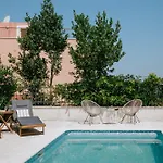 Oleander By Domus Mirus - Rooftop Cinema & Pool & 6min Walk To スプリツカ