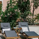 ヴィラ Oleander By Domus Mirus - Rooftop Cinema & Pool & 6min Walk To