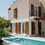 Oleander By Domus Mirus - Rooftop Cinema & Pool & 6min Walk To *