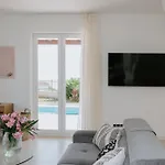 ヴィラ Oleander By Domus Mirus - Rooftop Cinema & Pool & 6min Walk To スプリツカ