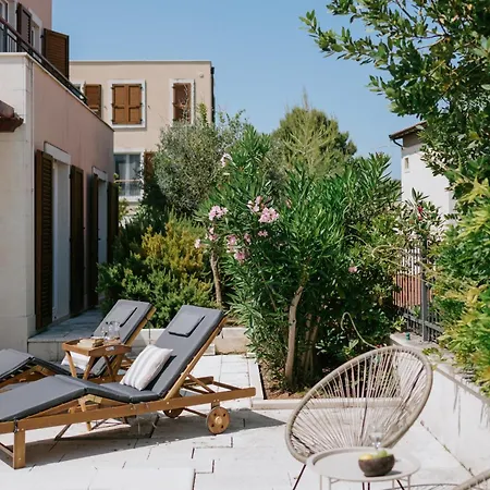 Oleander By Domus Mirus - Rooftop Cinema & Pool & 6min Walk To *