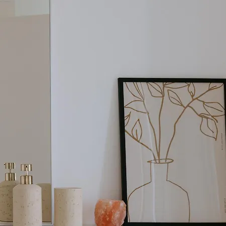 Vila Oleander By Domus Mirus - Rooftop Cinema & Pool & 6min Walk To Splitska