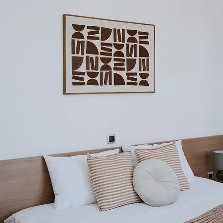 Oleander By Domus Mirus - Rooftop Cinema & Pool & 6min Walk To *