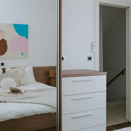 Oleander By Domus Mirus - Rooftop Cinema & Pool & 6min Walk To Vila